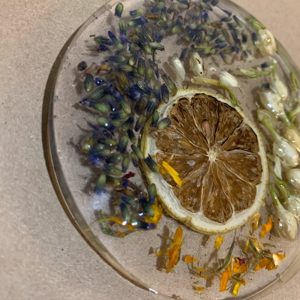 Clear resin cast with real dried lemon & flowers